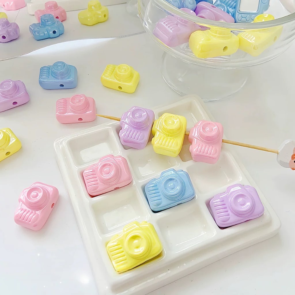 Vivid Mini Cute Cameras Acrylic Beads, Around 25*20MM