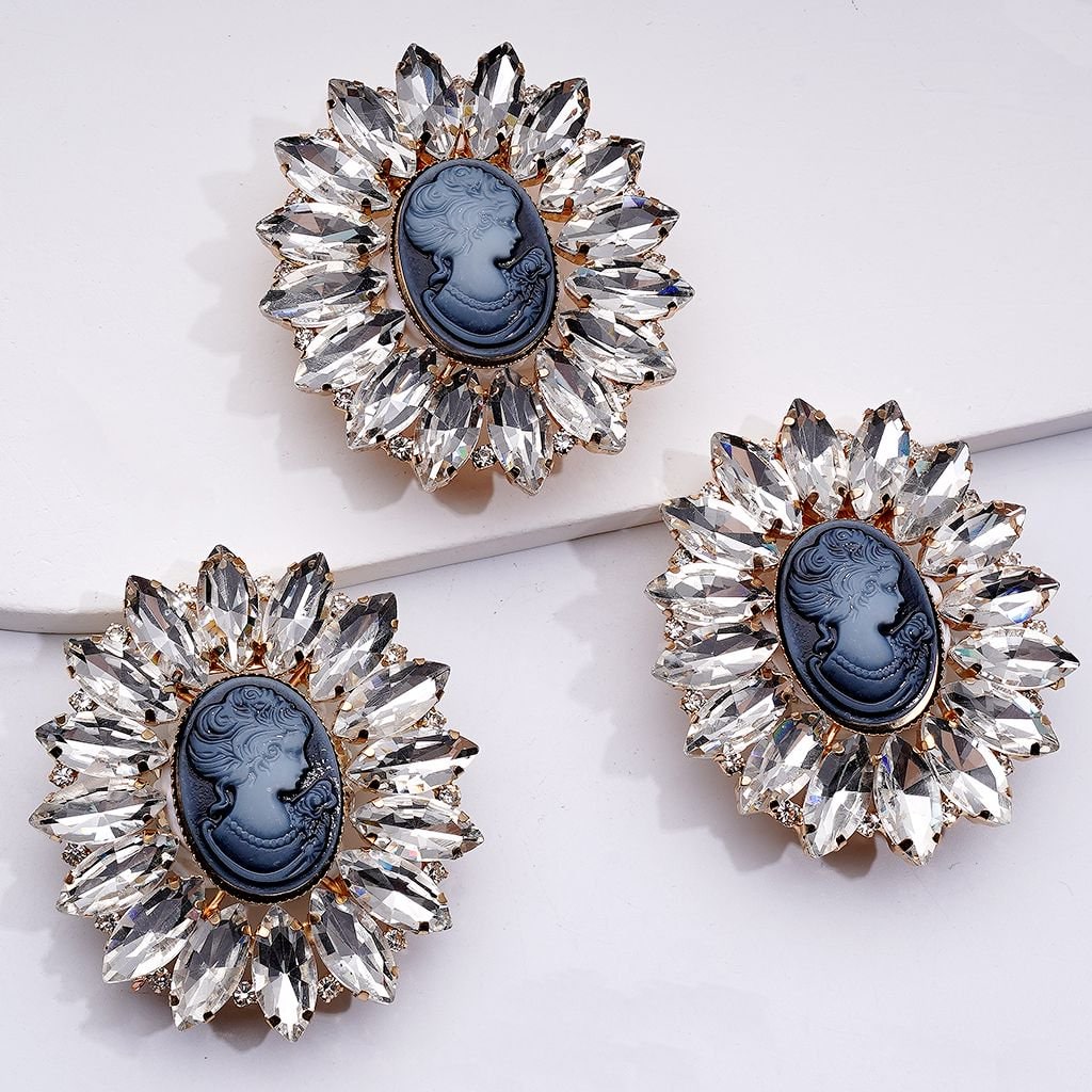 Fancy Gold Alloy Vintage Brooch with Ring Baroque Girl Portrait Clear Shiny Rhinestones Cute Butterflies Hearts Snowflakes Clay Beads, 48*53MM