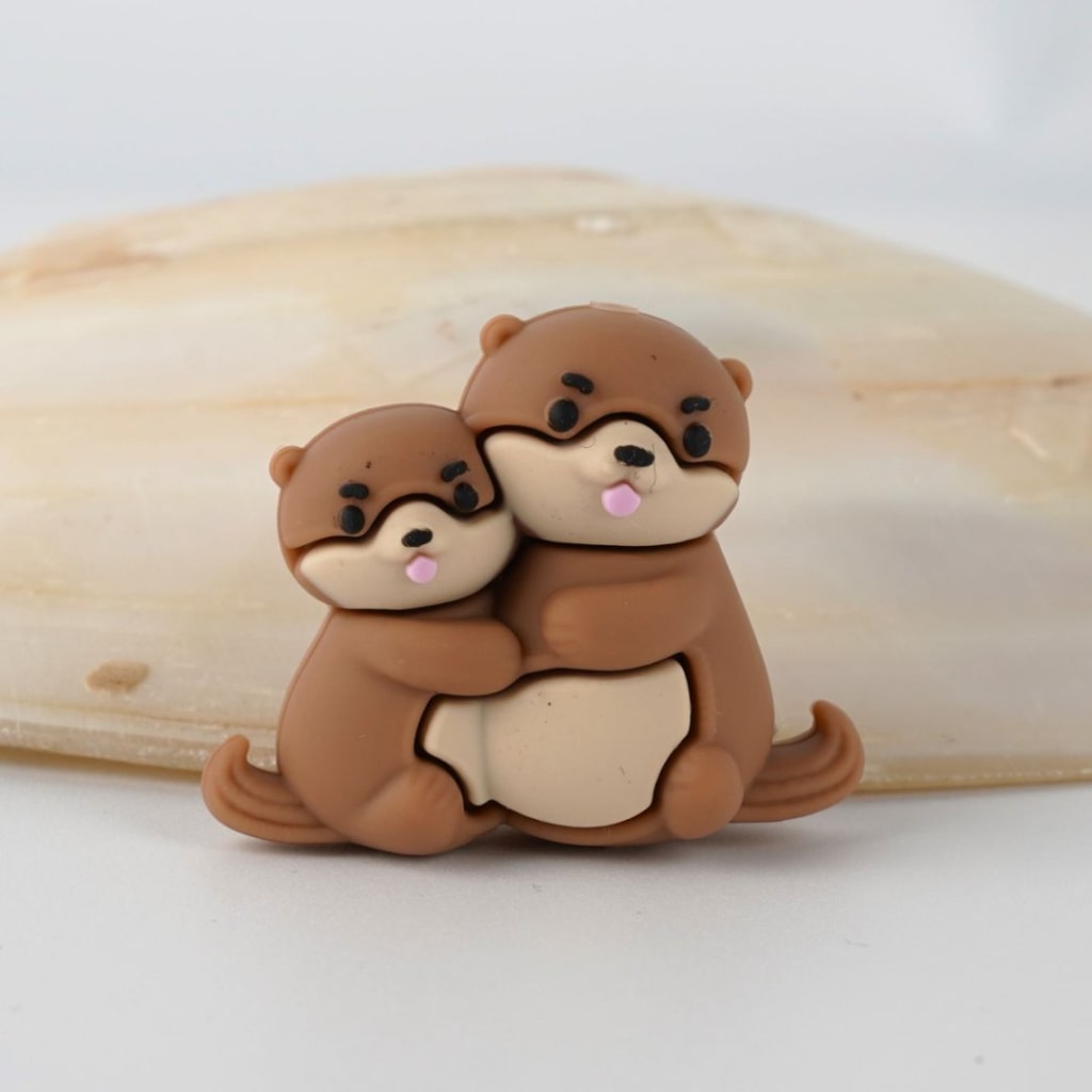 3D Cute Otter Bank Beaver Mom and Baby Silicone Focal Beads