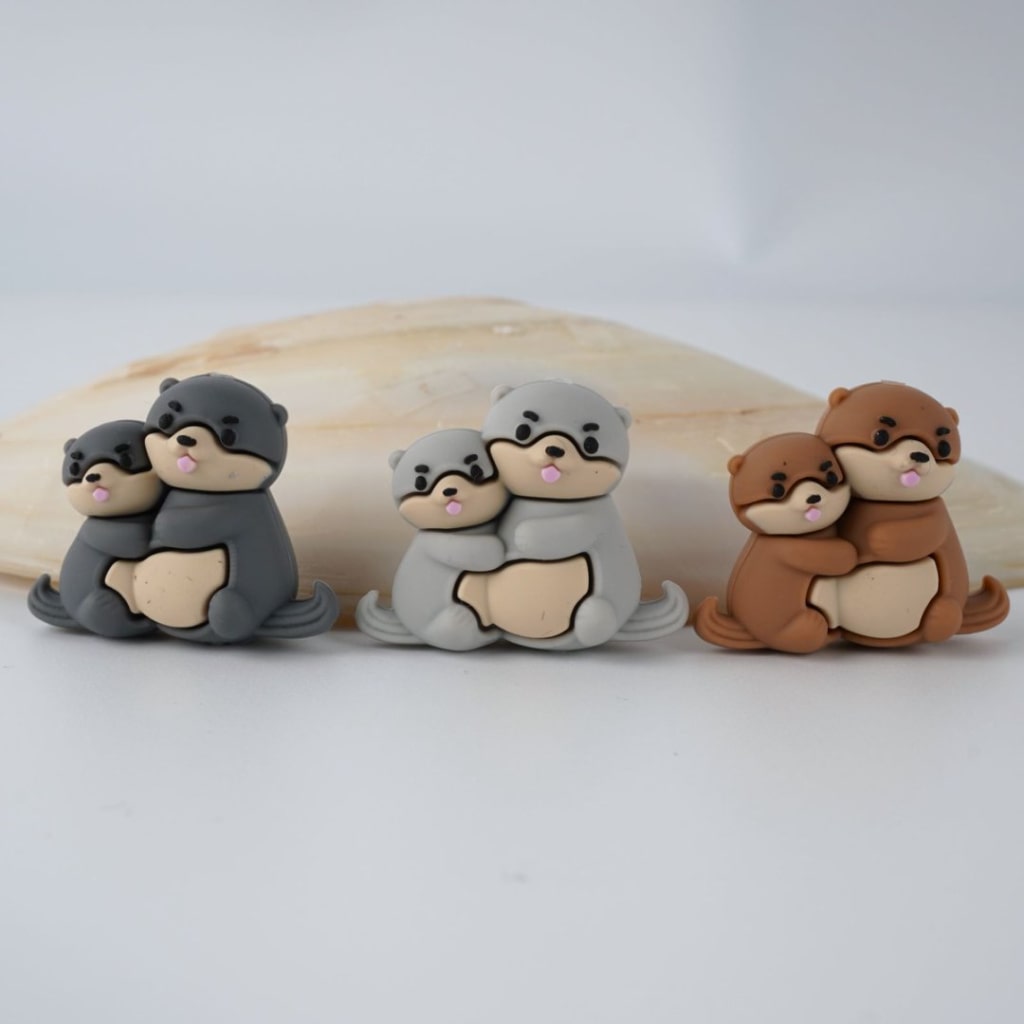 3D Cute Otter Bank Beaver Mom and Baby Silicone Focal Beads