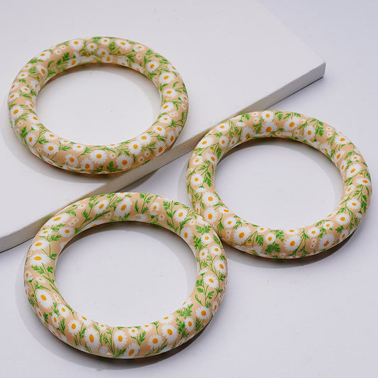 Cute Daisy Flower Prints Silicone Ring Frame Bead Circle Round Soft Car Hanger Charm Loop 65mm