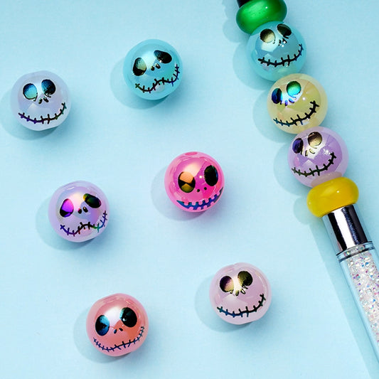 ジャックフェイスプリント入りゼリーカラーアクリルビーズ、ランダムミックス、16mm