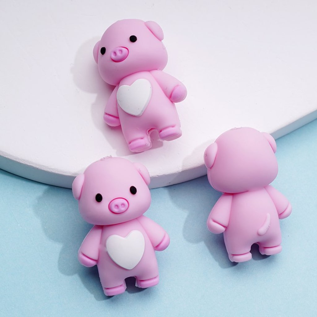3D Cute Vivid Piglet Silicone Focal Beads