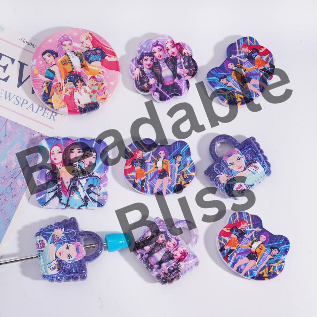 Acrylic Beads Pendant with Girl Band and Boy Band Prints, Random Mix