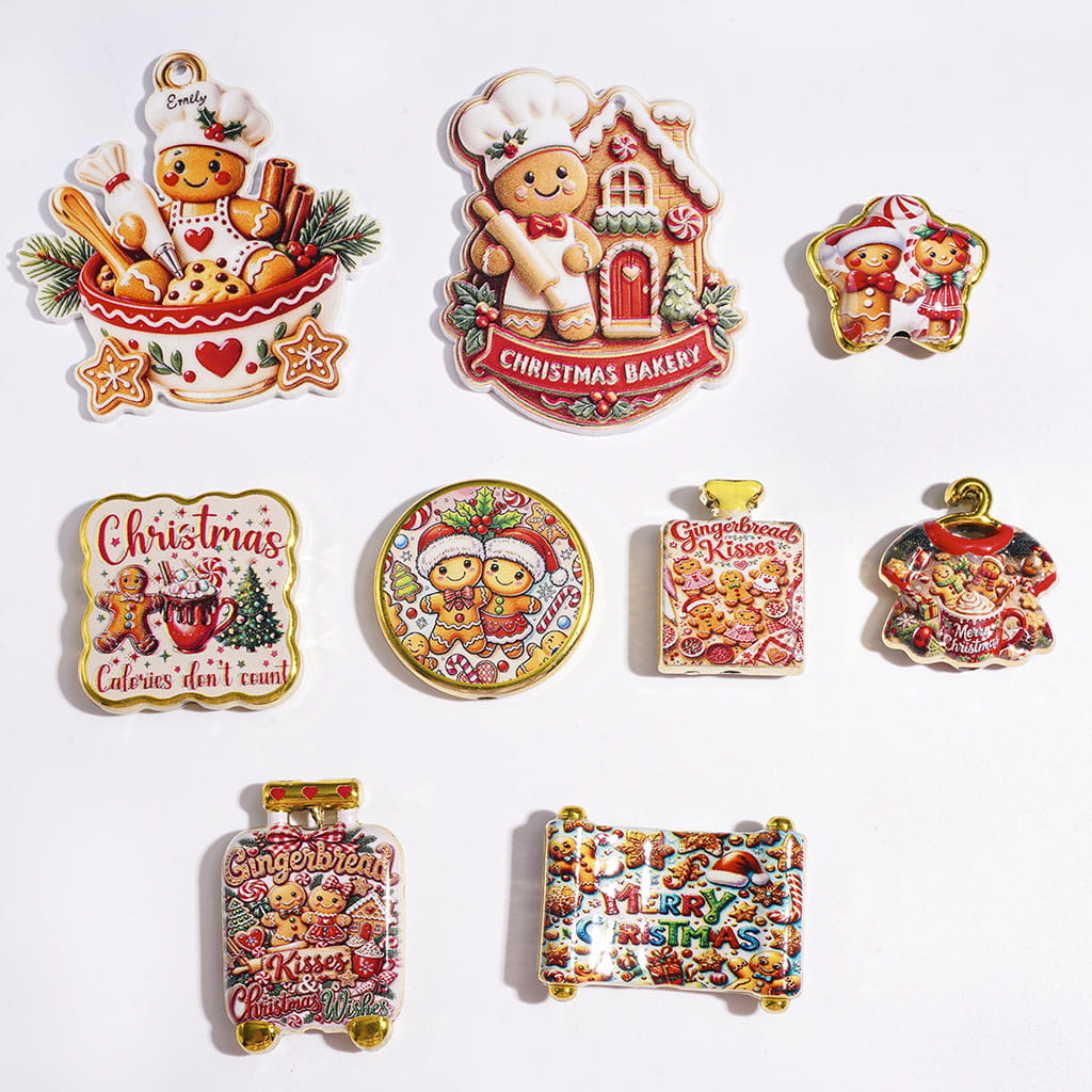 Christmas Gingerbread Man Series Acrylic Beads and Pendants, Gold Edge Design, Random Mix