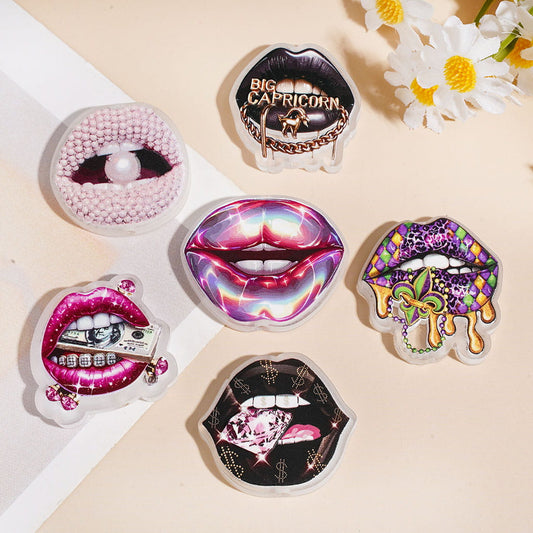 Acrylic Beads Vivid Glitter Lips with U.S. Dollars Pearls Necklaces Diamonds, Random Mix