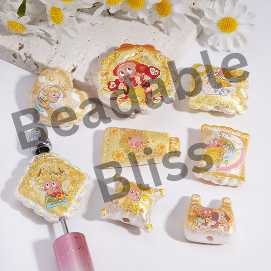Acrylic Beads Pendant with Baby Star Doll Prints Yellow Series, Random Mix