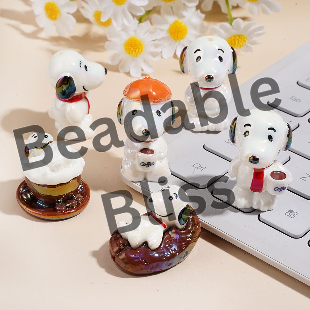 UV Coated Acrylic Beads Beagle Dog Character Series, Random Mix