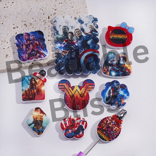 Acrylic Beads Pendants with Strong Character Series, Random Mix