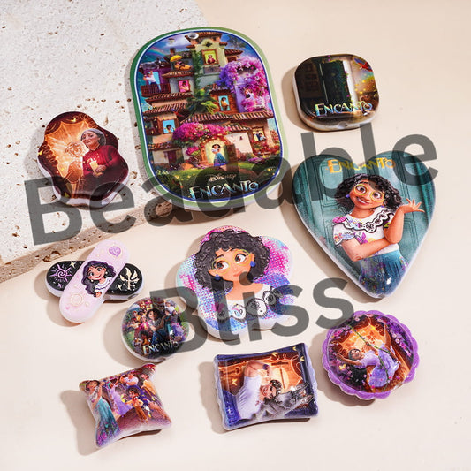 Acrylic Beads Pendants with Magical House Family Character Series, Random Mix