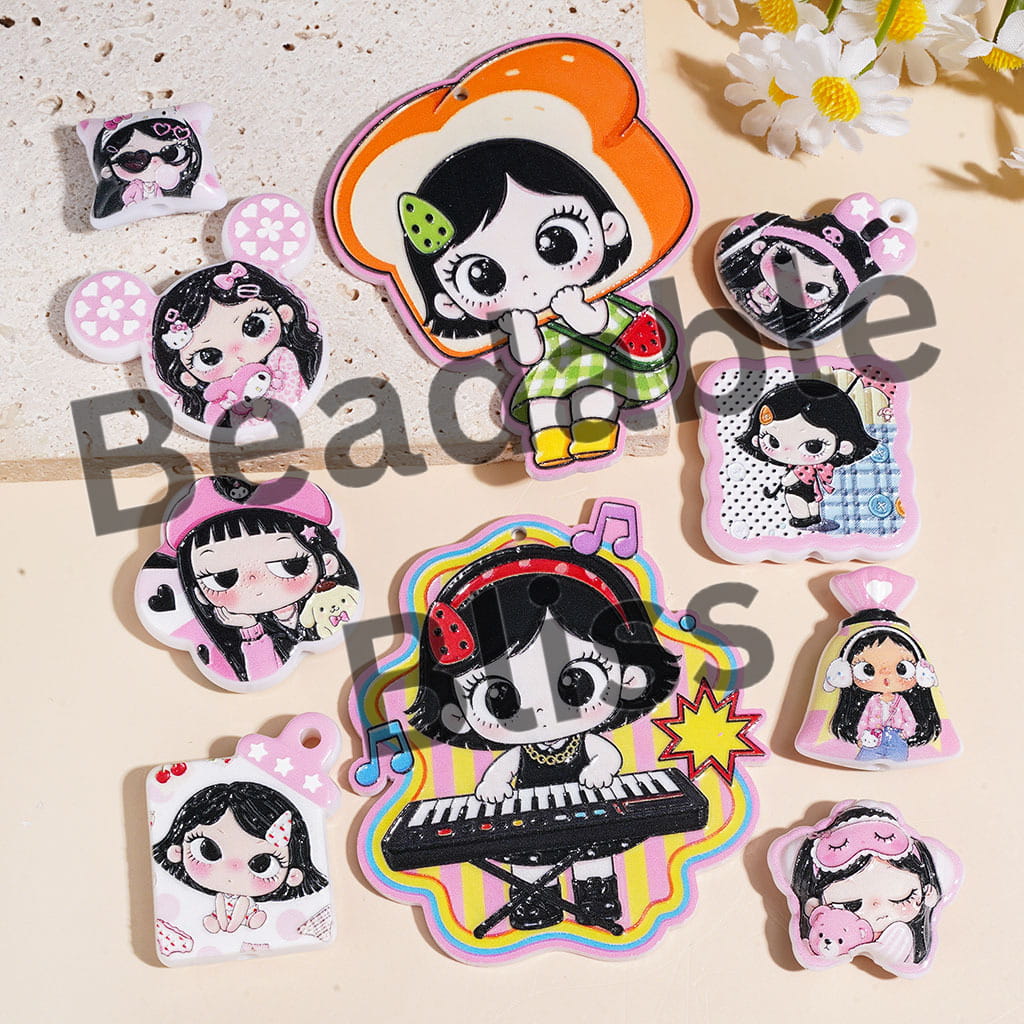 Acrylic Beads and Pendants Large-Eyed and Freckled Girl Character, Leisure & Entertainment Style, Random Mix