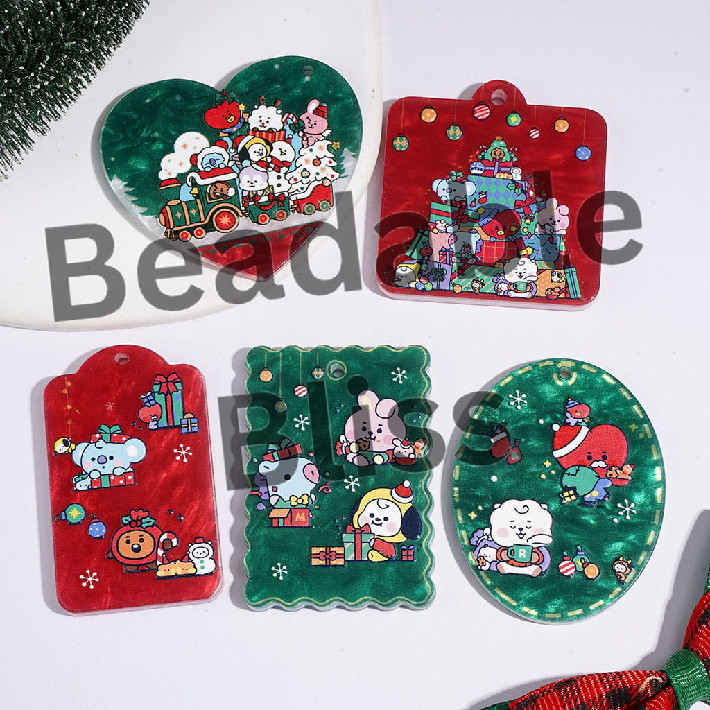 Acrylic Pendants Korea Boy Group in Animal Image Series, Christmas Theme, Random Mix