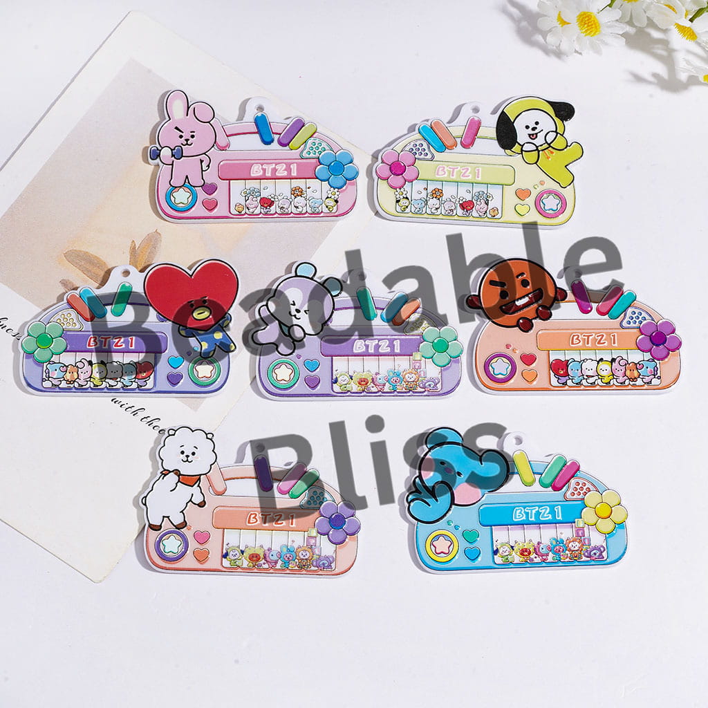 Acrylic Pendants Korea Boy Group in Animal Image with Electronic Keyboard Series, Random Mix