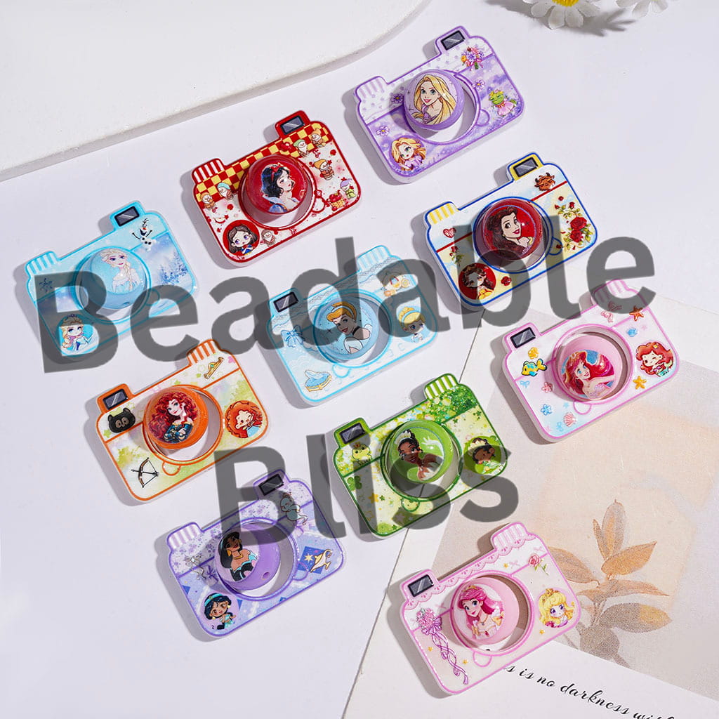 Classic Beautiful Princess Character Series Acrylic Beads, Hollowed Camera Frame and Round Beads Pieces, Random Mix (Please Read the Description))