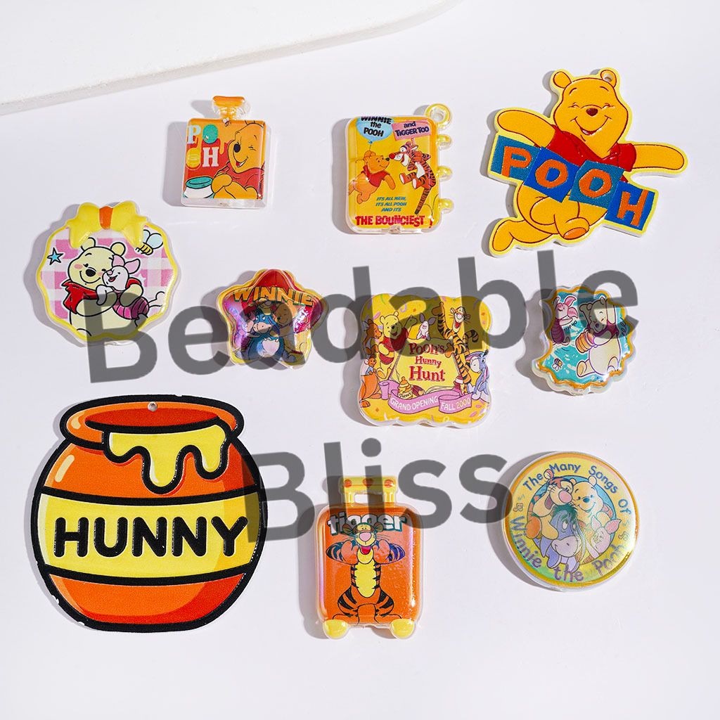 Classic Animation Character Tiger Bear Horse Pig Series Acrylic Beads and Pendants, Random Mix