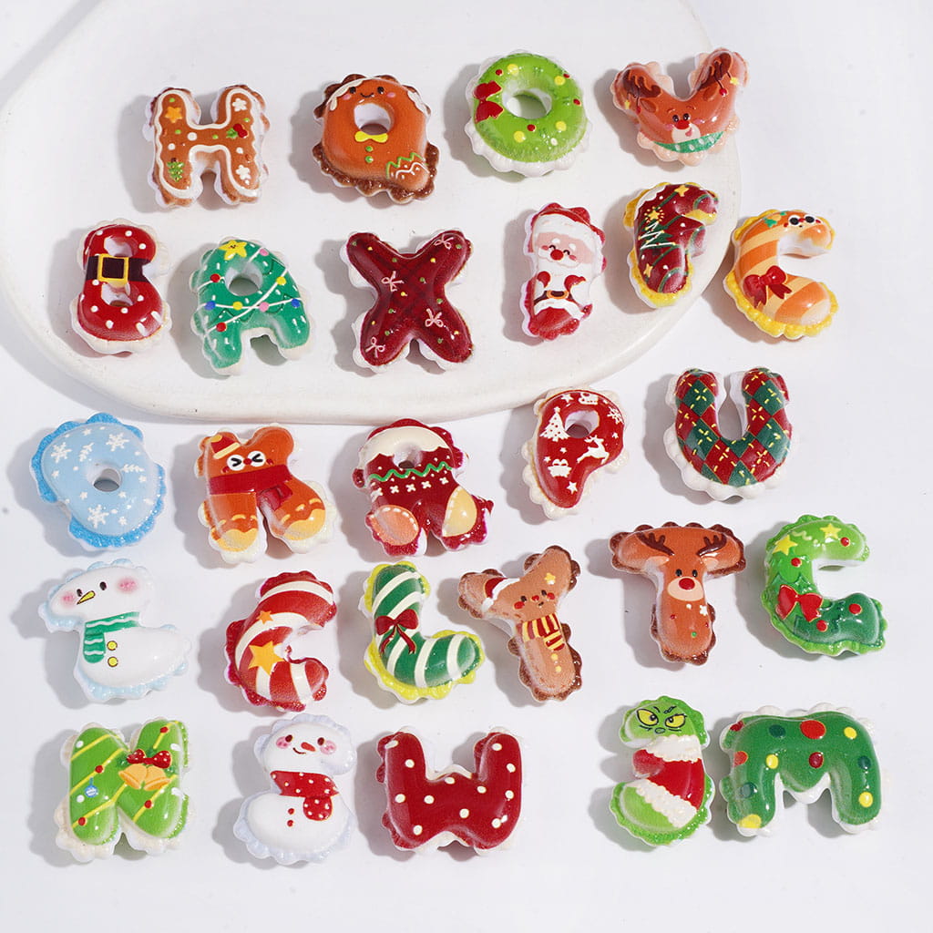 Christmas Theme Alphabet All Letter with Wavy Edged Shape Acrylic Beads, Random Mix (The Hole is Horizontal, Not Vertical)