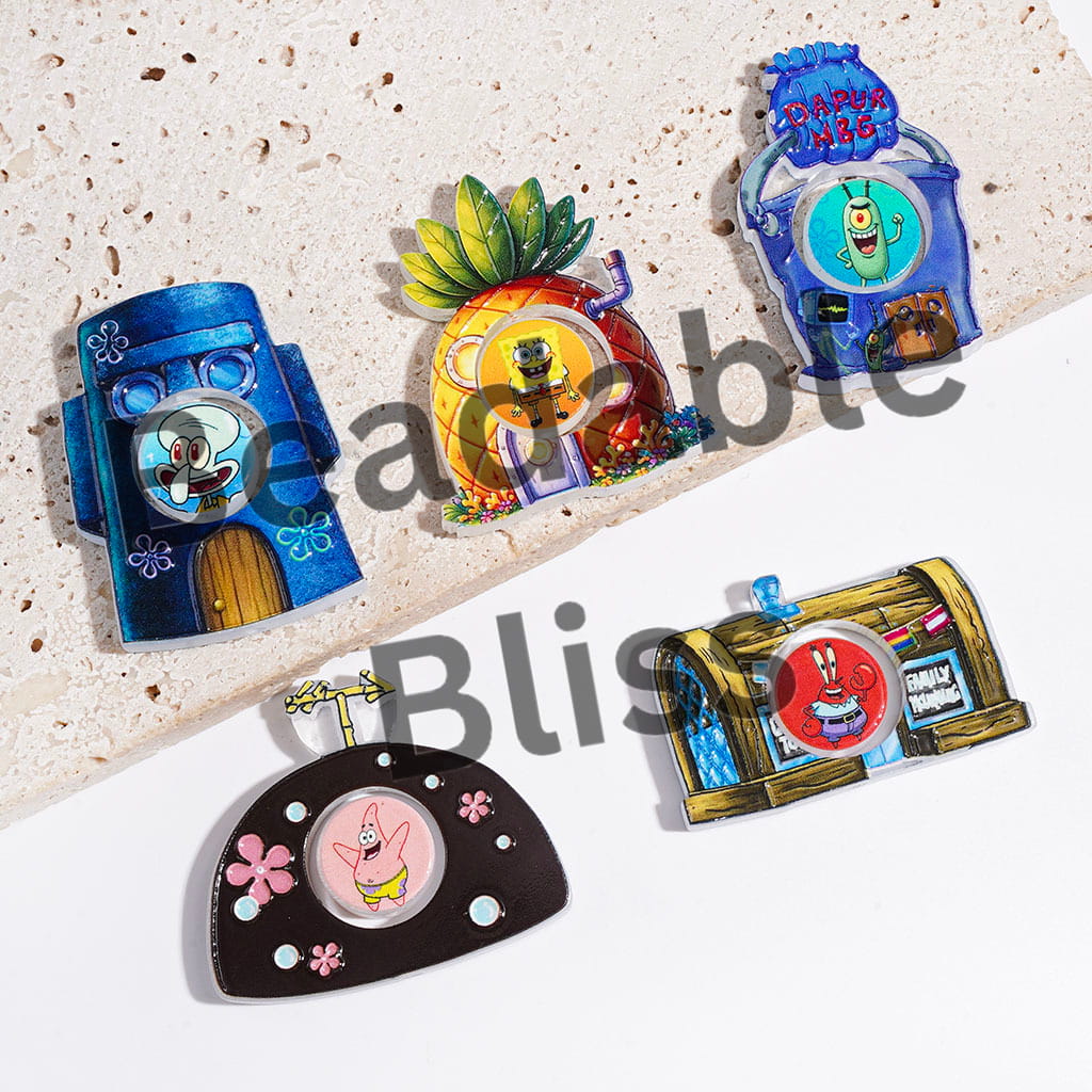 Acrylic Beads Yellow Sponge Character Collection Set, Hollowed House and Flat Round Piece, Random Mix (1 Set=2 Pieces)