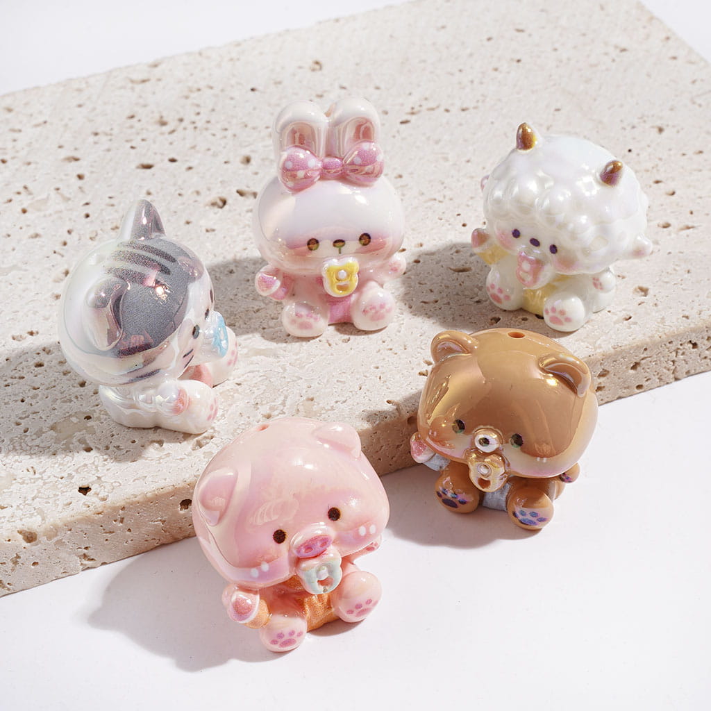 Acrylic Beads UV-Coated Bear Bunny Sheep Pig Cat with Baby Pacifier, Random Mix