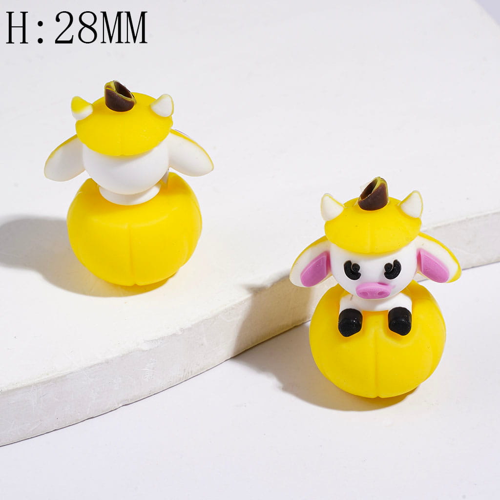 Silicone Focal Beads 3D Cow Wearing Hat and Sitting on Pumpkin, Height 28MM Multi-Color