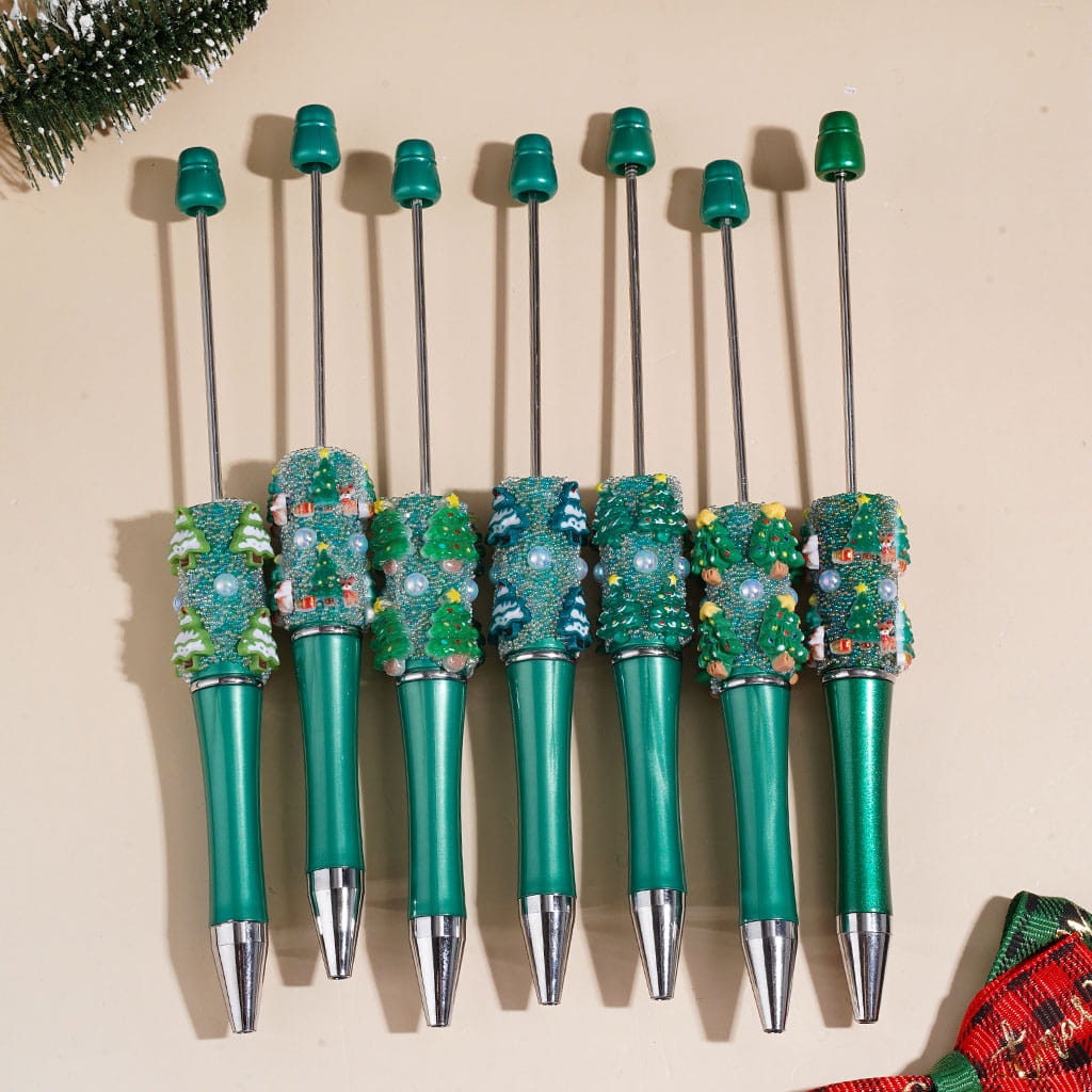Christmas Tree Series Handmade Beadable Pens, Mini Iridescent Colors Bubbles & UV Coated Half-Faced Pearls, Green Background, Random Mix