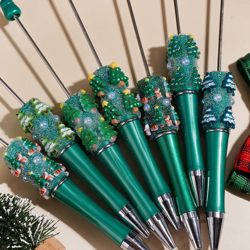 Christmas Tree Series Handmade Beadable Pens, Mini Iridescent Colors Bubbles & UV Coated Half-Faced Pearls, Green Background, Random Mix