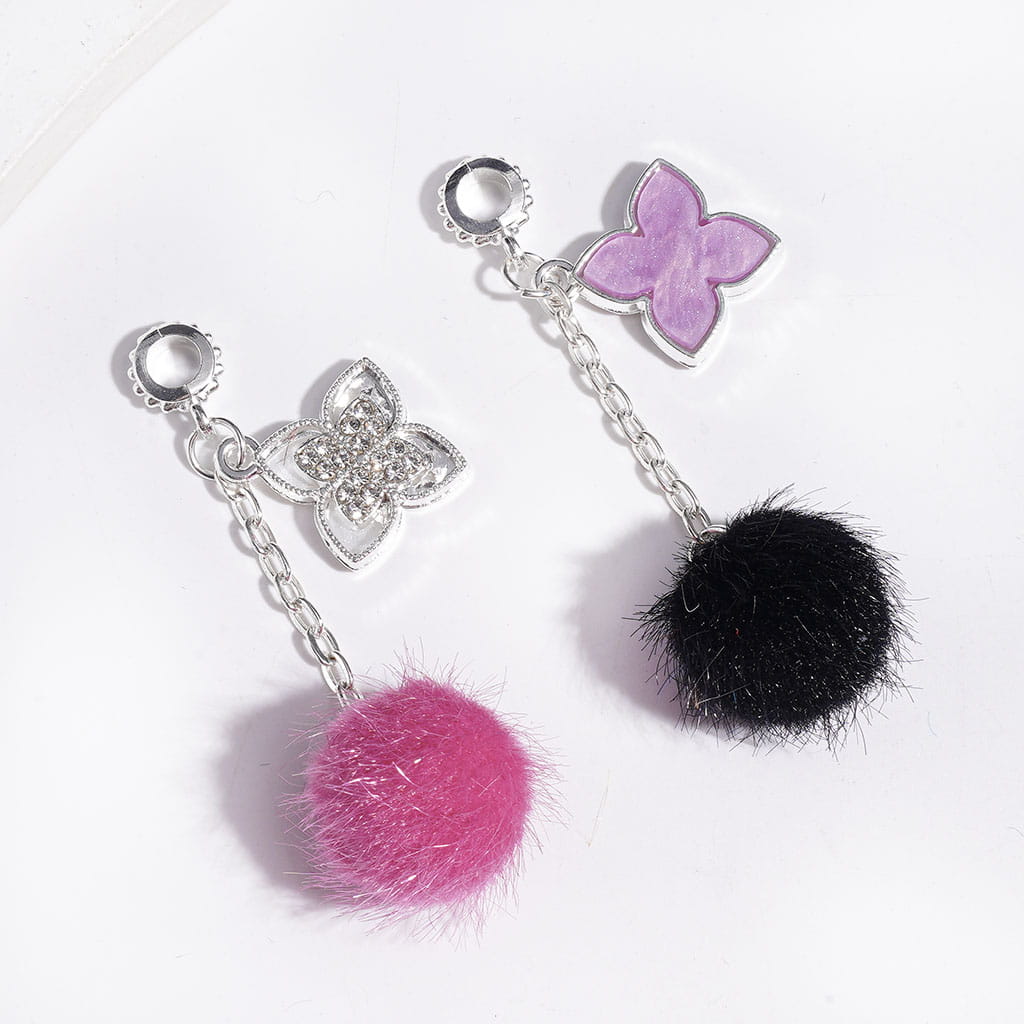 Alloy Bail Beads with Four Leaf Clover & Clear Rhinestones, Flocked Fluffy  Ball Charm Pendants, Multi-Color, Random Mix