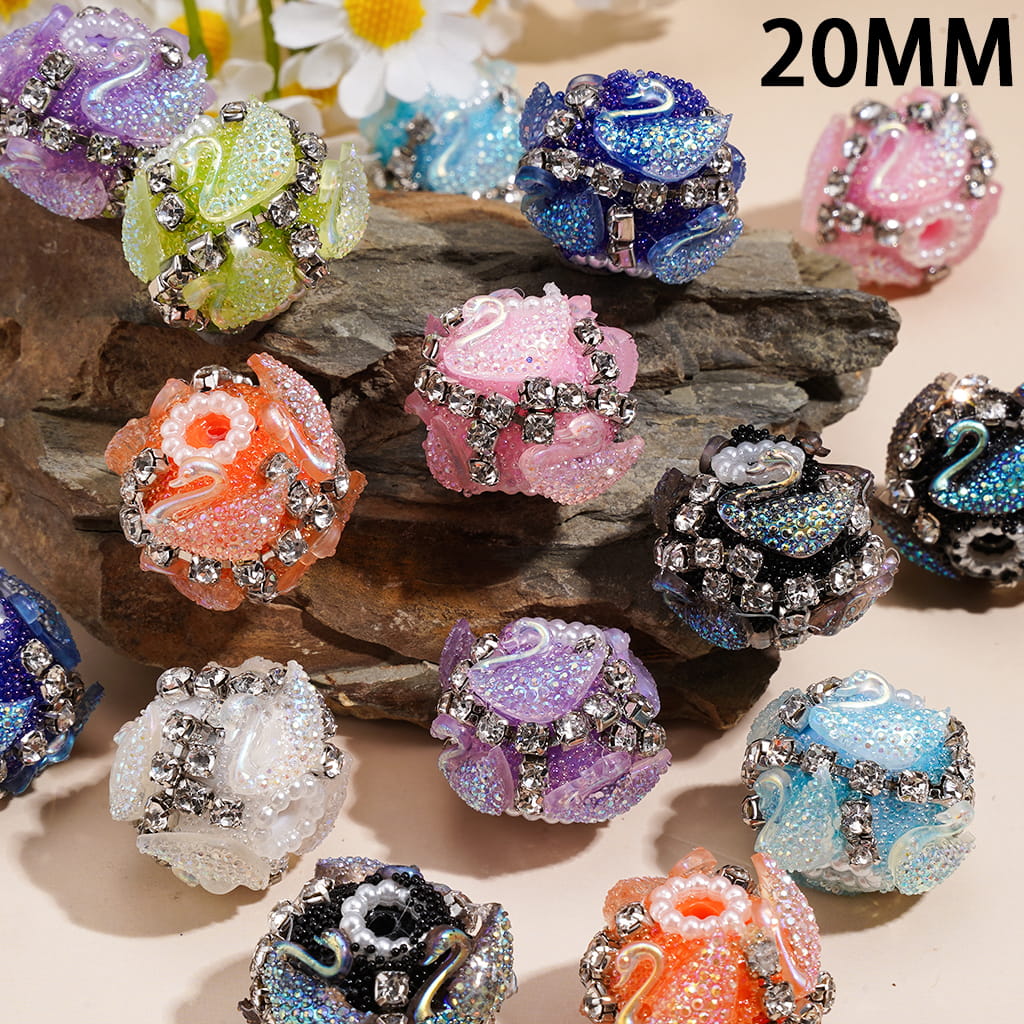 Hand-Made Sugar Acrylic Beads with Swan Design, Clear Rhinestone Chain and White Pearl, 20MM, Random Mix