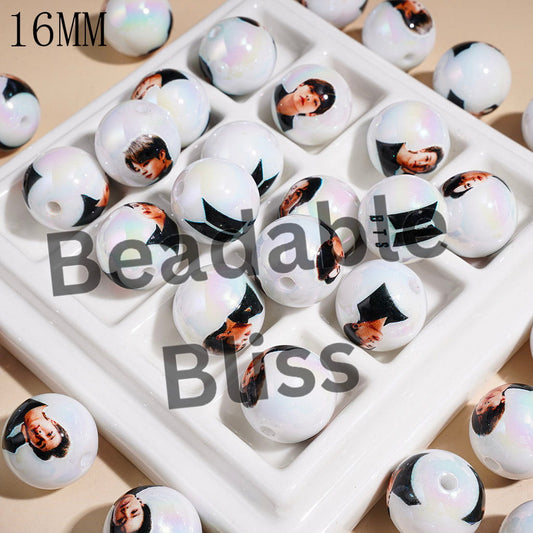 UV-Coated Acrylic Beads for Bracelets Korea Boy Group Image Series Wearing Black Clothes, 16MM Random Mix