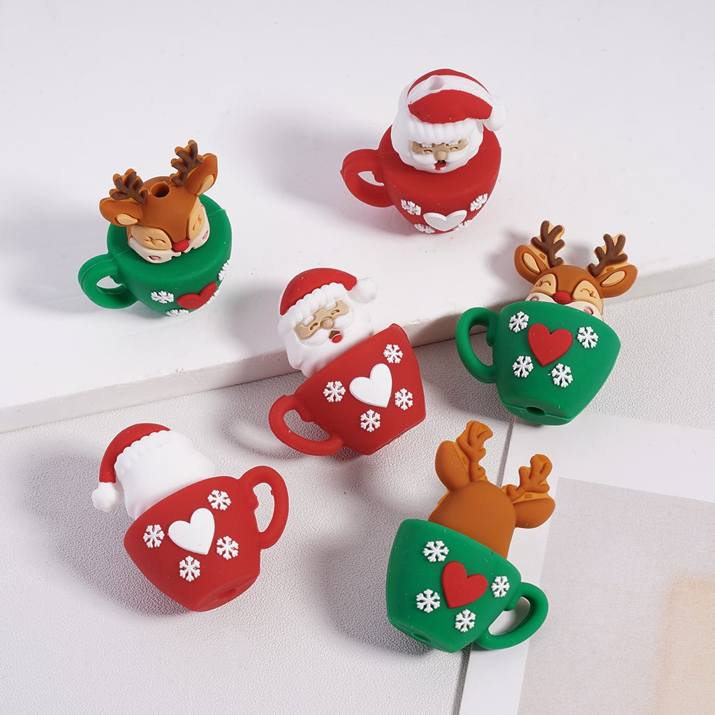 Silicone Focal Beads 3D Cute Santa Claus Reindeer Cup Christmas  Series with Red Heart Snowflake