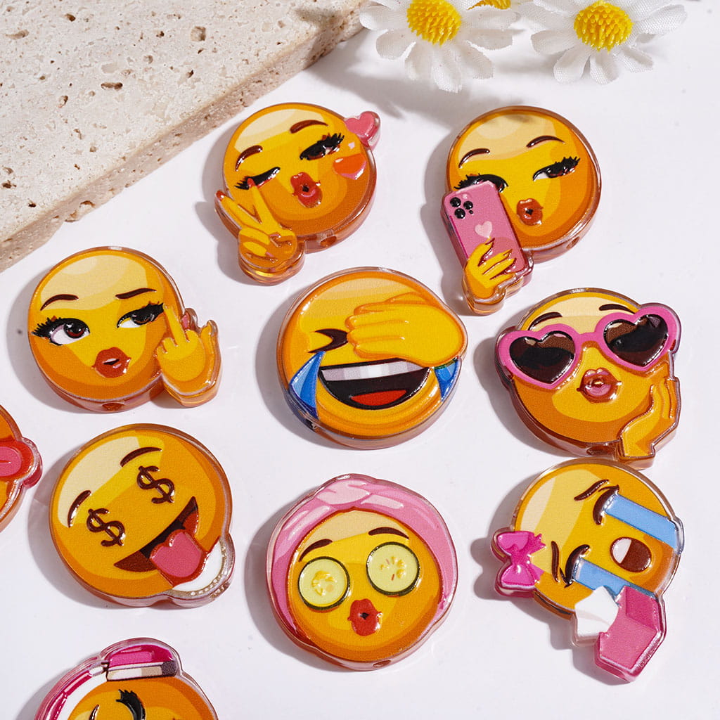 Acrylic Beads Social Communication Messenger Funny Emoticons Series, Random Mix