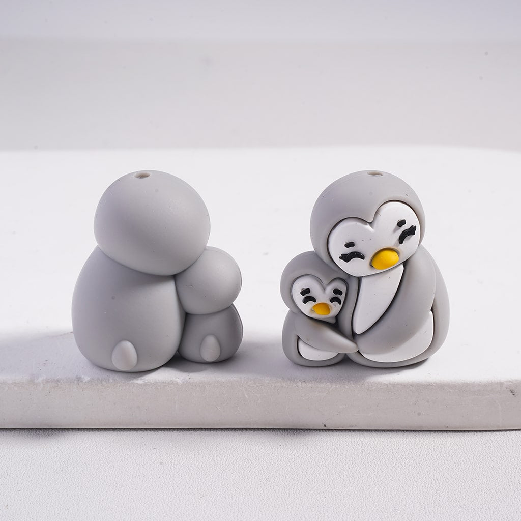 Silicone Focal Beads 3D Mom and Baby Penguins Snuggle Together, Multi-Color