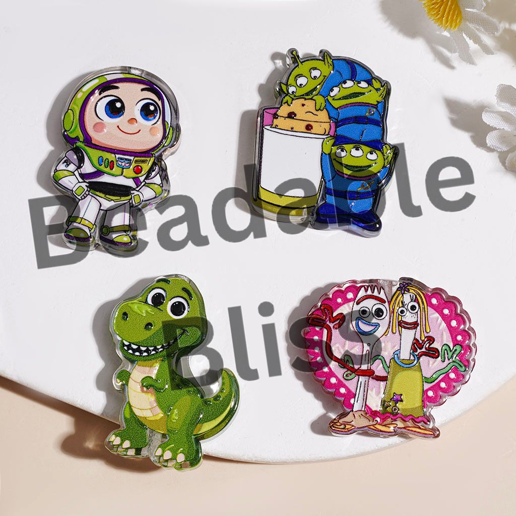 Acrylic Beads Cute Toy Adventure Character Series, Semi-Clear, Random Mix