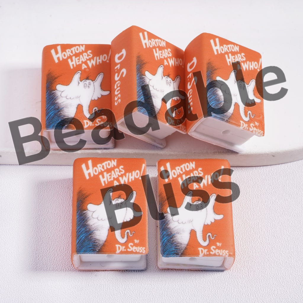Set of 'Horton Heears a Who!' books by Dr. Seuss on a white background with 'beadablebliss' branding.