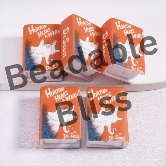 Set of 'Horton Heears a Who!' books by Dr. Seuss on a white background with 'beadablebliss' branding.