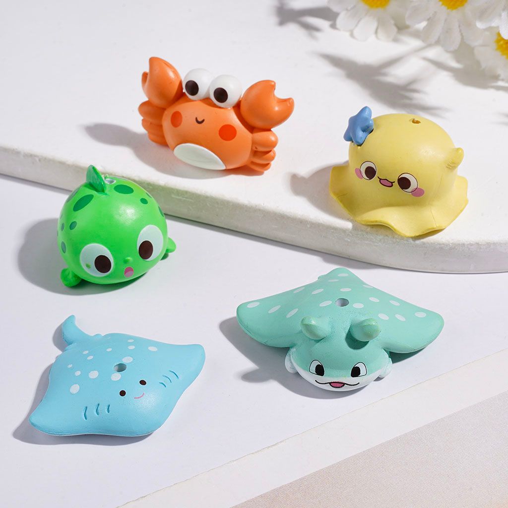 Acrylic Beads Cartoon Marine Animal with Octopus Pufferfish Fish Crab Turtle Dolphin, Random Mix