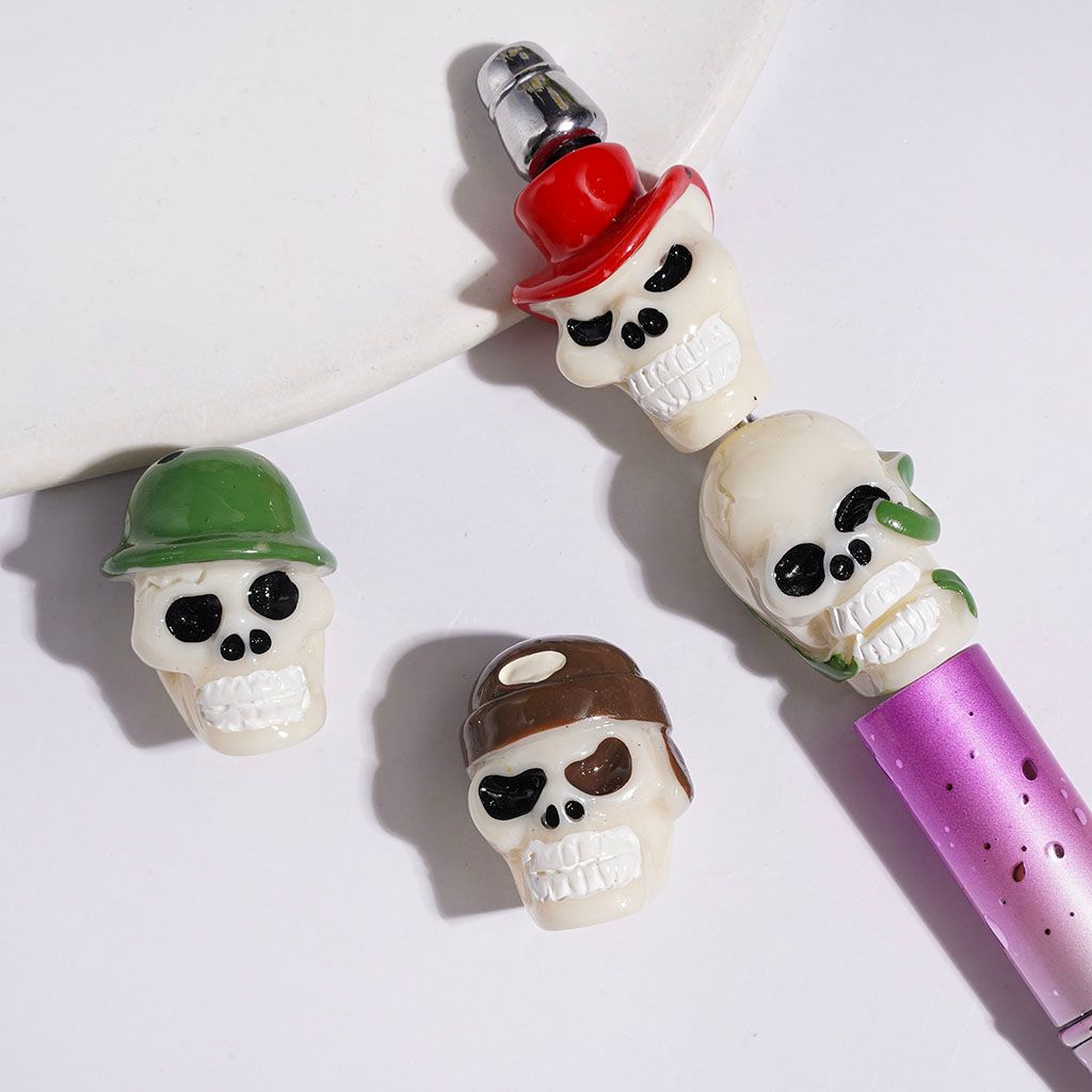 Acrylic Beads Halloween Skull Head with Red Green Brown Hat, Random Mix