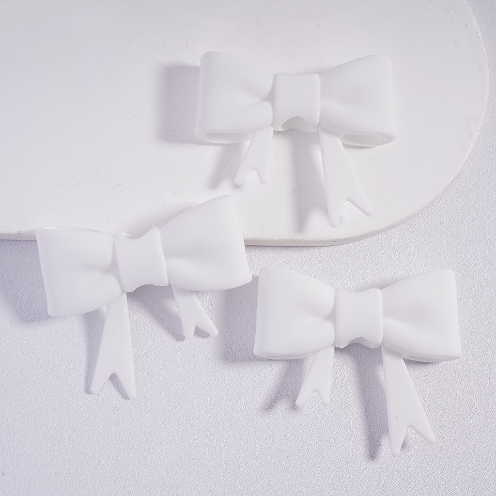 Food Grade Silicone Straw Topper for Cups and Tumblers White Bowtie