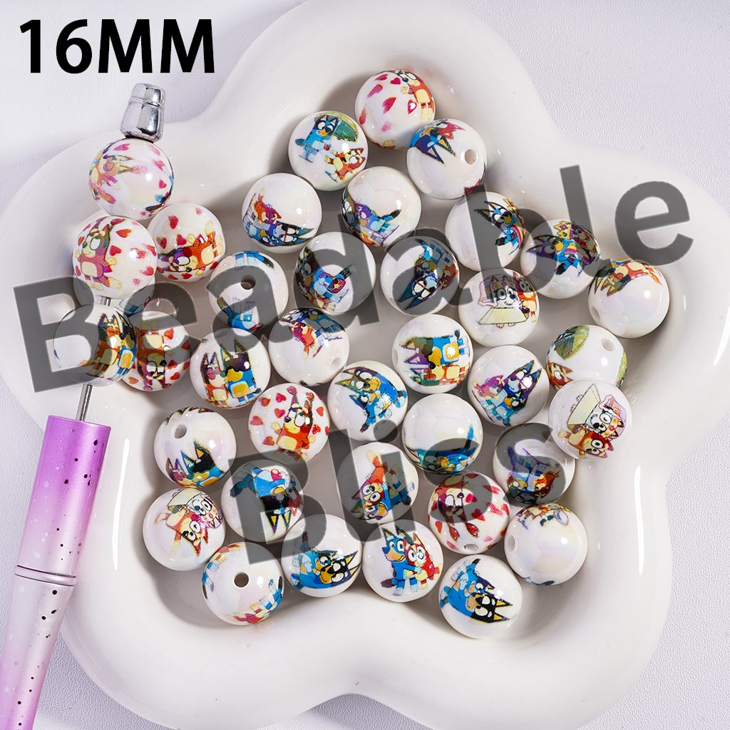 白いビーズと青いかわいい子犬のプリントのアクリルビーズ16mm、ランダムミックス