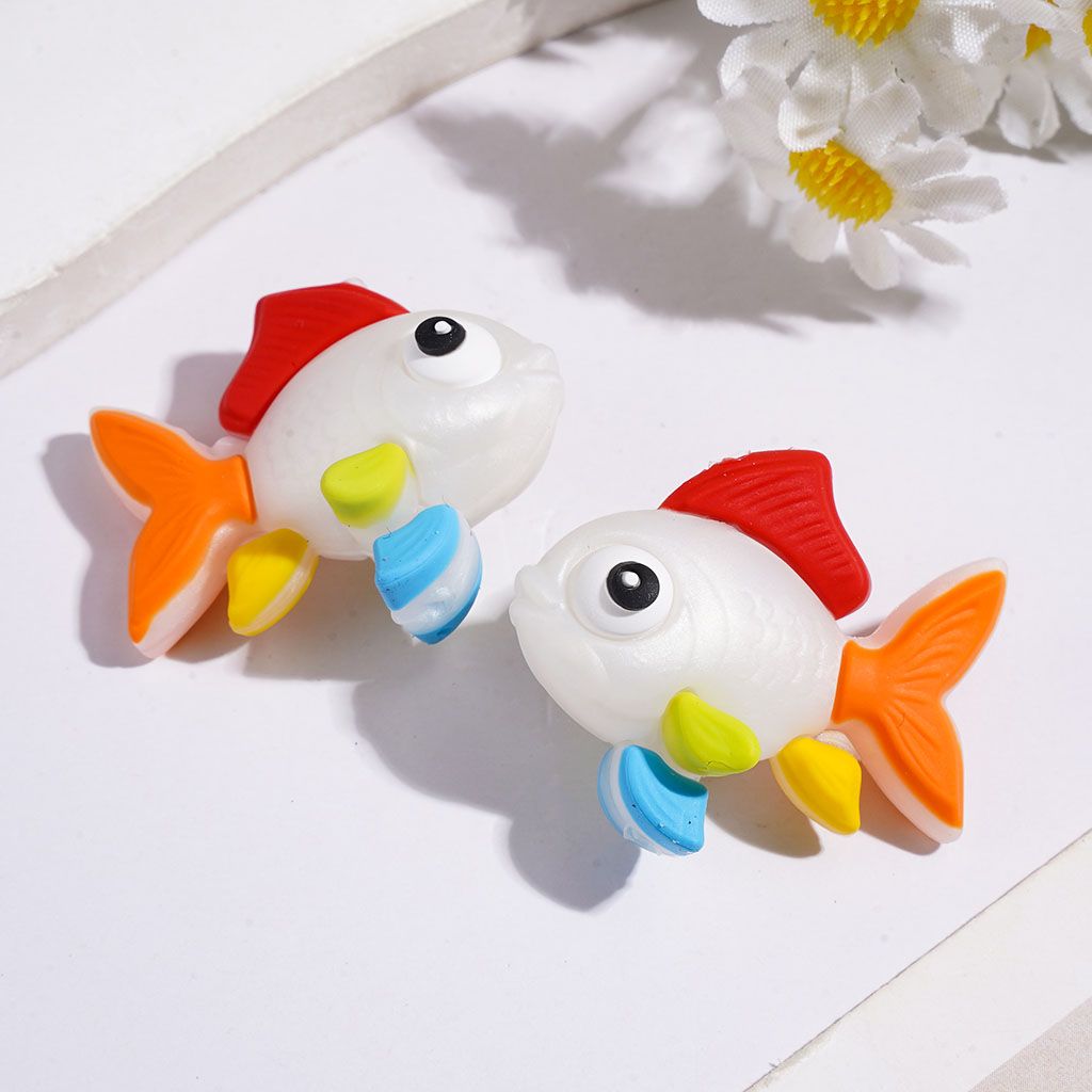 3D Goldfish in Various Colors Silicone Focal Beads, 32*26MM
