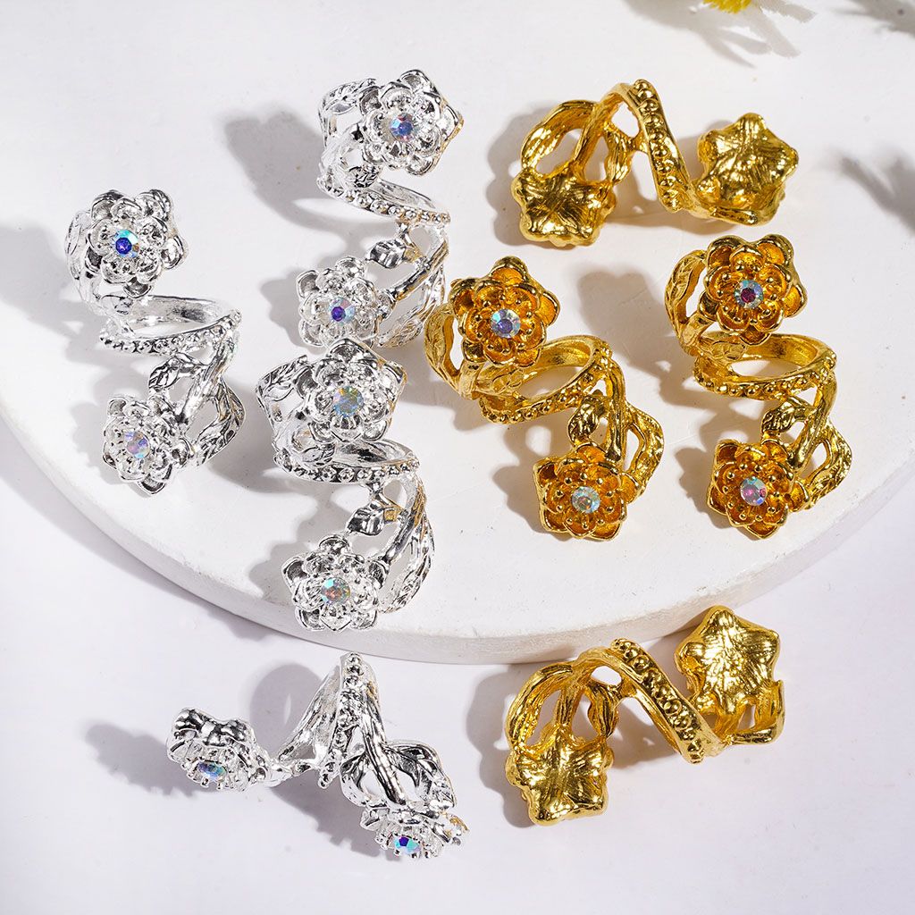 Trendy Twisted Spiral Alloy Beads with Flower and AB Rhinestones, Jewelry Accessories, Gold & Silver