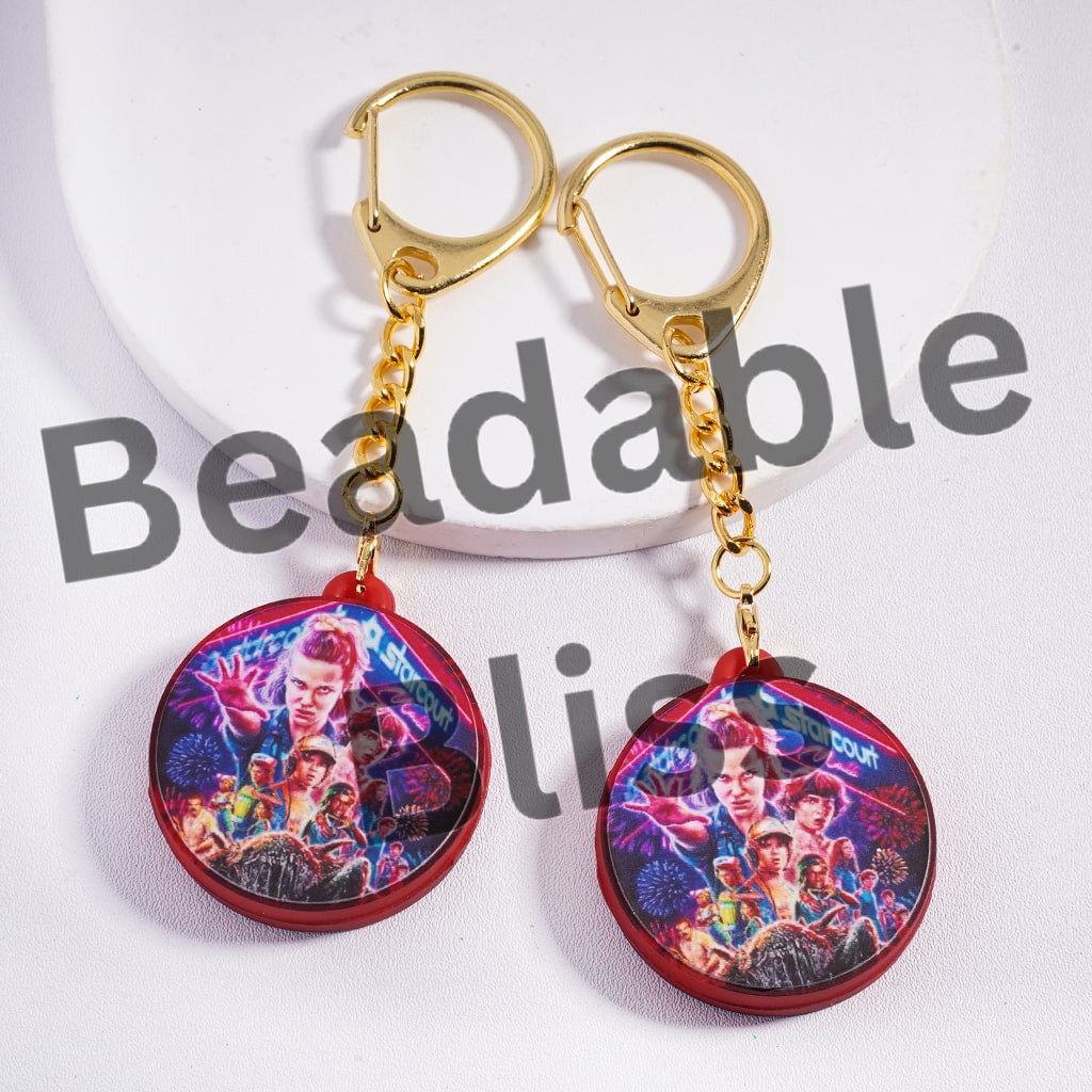 Metal Keychain with Lobster Clasp with Charm Pendant Classic Horror Series, Flat Round Shape