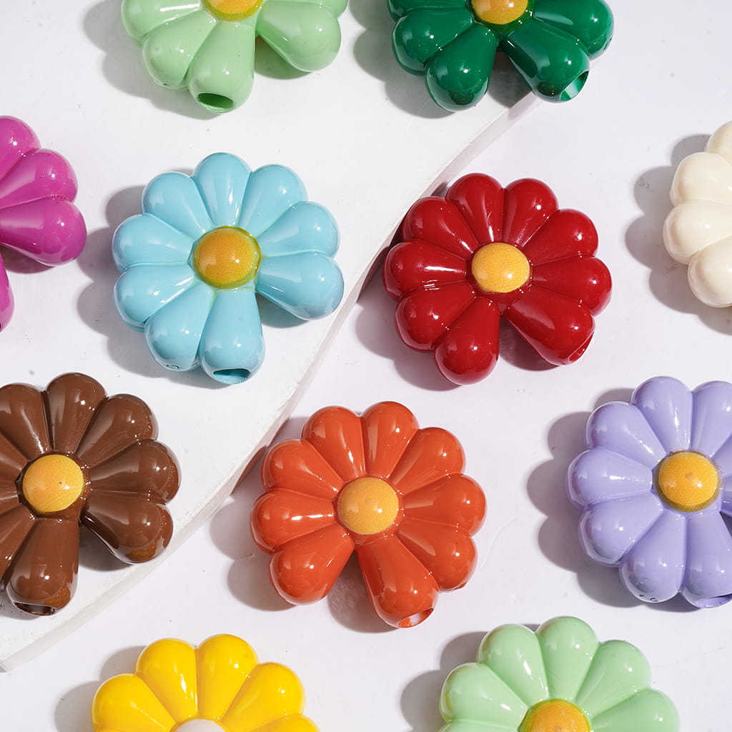 Daisy Flower in Solid Colors Acrylic Beads, 30*33MM, Big Hole Beads, Random Mix (The Bead Hole Diameter is Around 5MM)