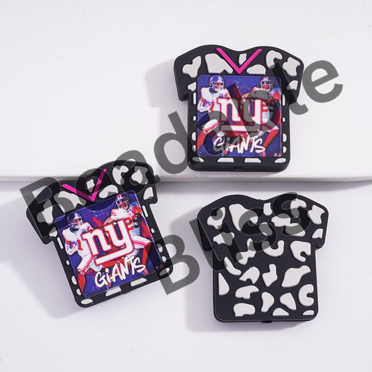 Three New York Giants-themed refrigerator magnets on a white background.