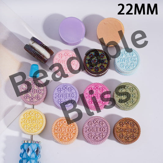 Acrylic Beads UV Coating Yummy Sandwich Cookie in Macaron Color, 22MM, Random Mix
