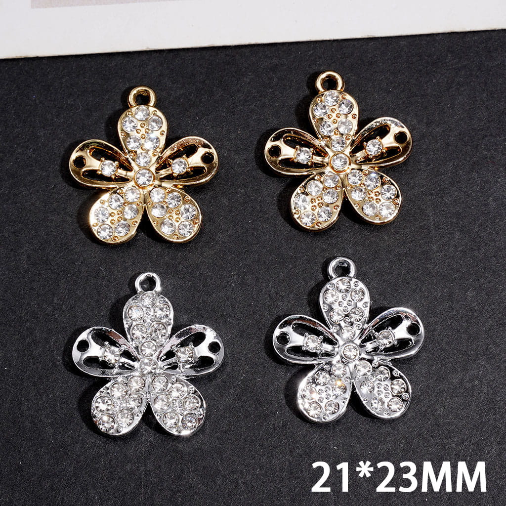 Alloy Charm Pendants Five-Petaled Flower with Clear Rhinestones 21*23MM Jewelry Accessory Silver and Gold