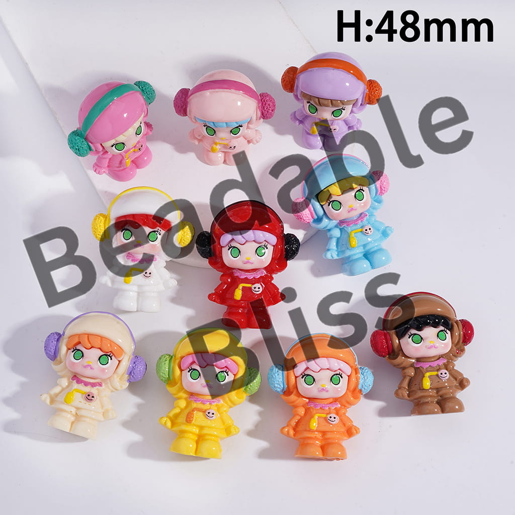 Acrylic Figurine Green Eye Girl with Music Headset, Height 48MM, No Hole, Random Mix