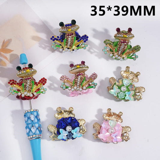 Colorful decorative hair clips on a white background with dimensions 35*39MM.

