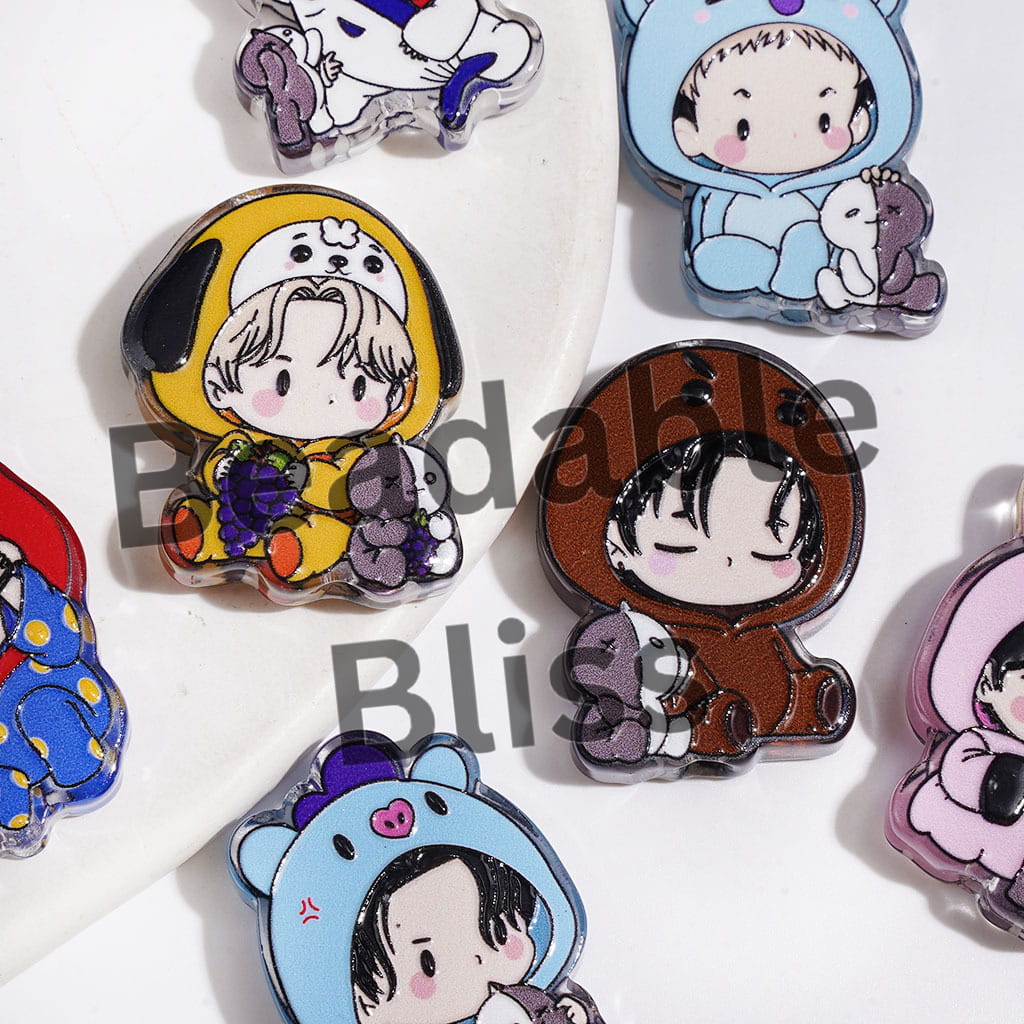 Acrylic Beads Cartoon Korea Boy Group Image with Footed Pajama, Semi-Clear, Random Mix