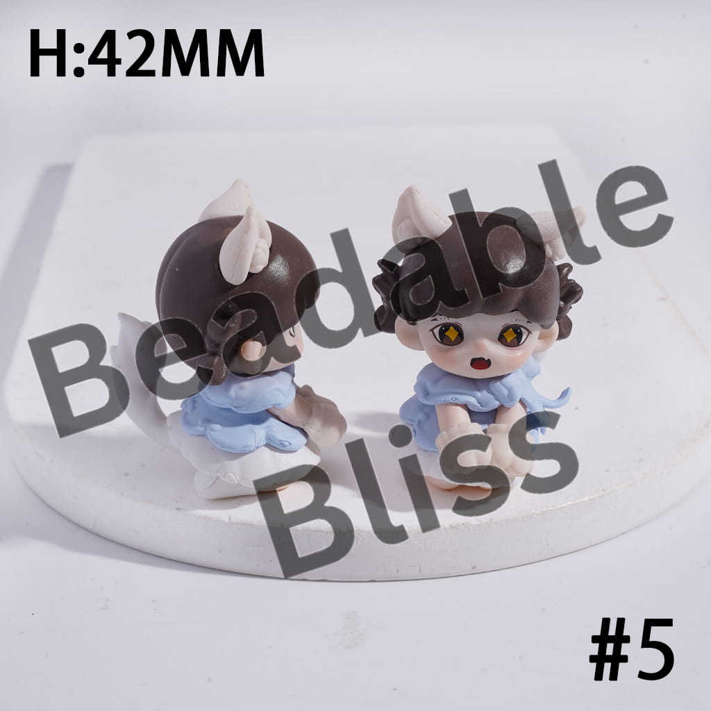 Exquisite Acrylic Figurine Ornament Series, Jewelry Accessories, No Hole (Copy)