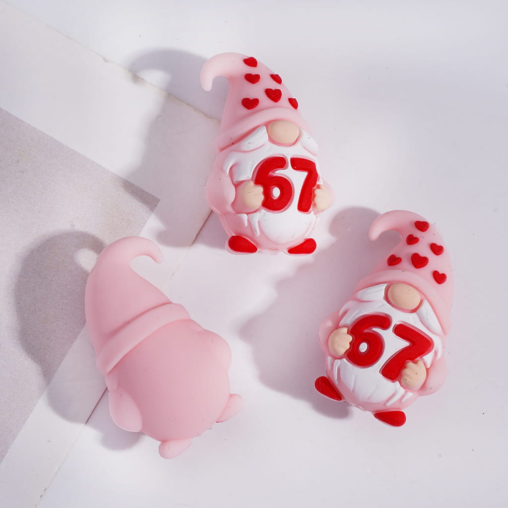 Silicone Focal Beads 3D Animal Gnome Heart with Number "67" Series